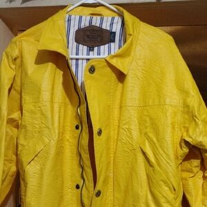 Woolrich Men's Vibrant Yellow Raincoat